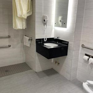 Camera standard con letto queen size