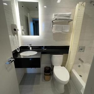 Camera con letto queen size